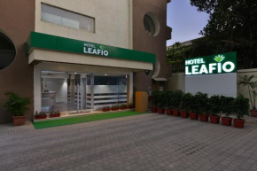  Hotel Leafio-Near Airport  Мумбаи